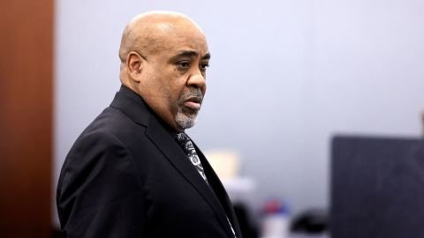 Duane Davis stands in the courtroom before closing arguments in his murder trial, related to the 1996 killing of rapper Tupac Shakur, in Clark County District Court at the Regional Justice Center in Las Vegas, Nevada, U.S., August 31, 2026. REUTERS/Steve Marcus/Pool