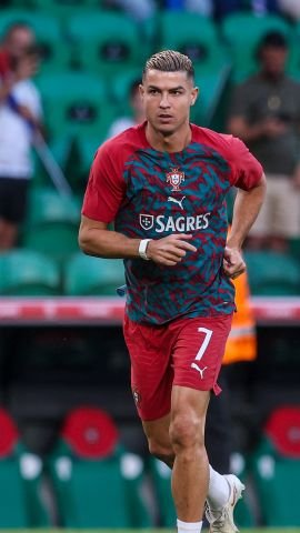 23059694 - Ronaldo suspended.00_00_02_06.Still002.jpg
