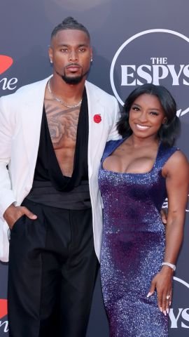 HOLLYWOOD, CALIFORNIA - JULY 16: (L-R) Jonathan Owens and Simone Biles attend the 2025 ESPY Awards at Dolby Theatre on July 16, 2025 in Hollywood, California.  (Photo by Amy Sussman/Getty Images)