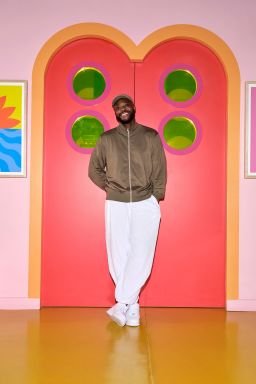 Portrait-of-Yinka-Ilori-Image-credit-VEUVE_CLICQUOT_.jpg